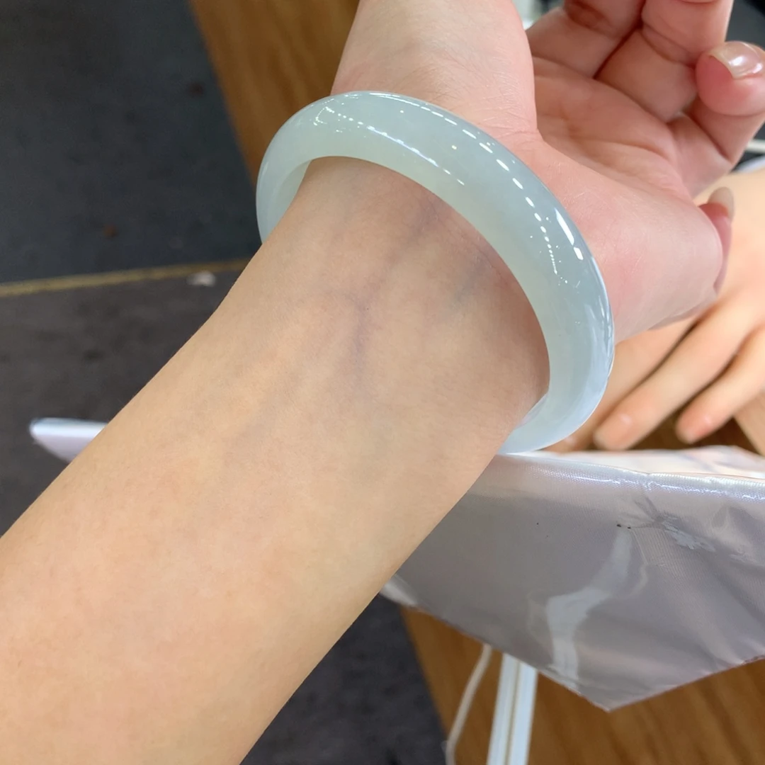 翡翠未镶嵌手镯天然Ａ货翡翠56/57