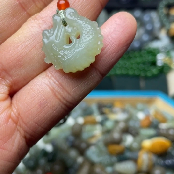 和田玉未镶嵌珠宝半成品