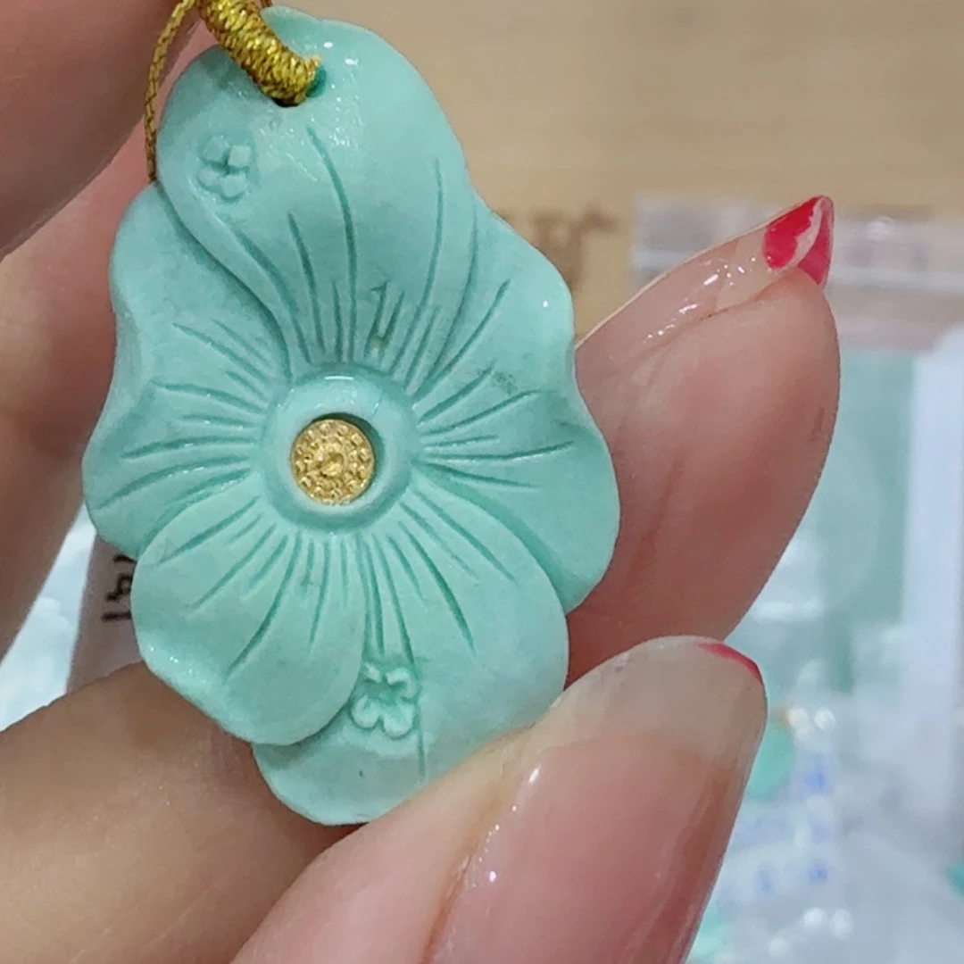 未镶嵌绿松石珠宝奇石