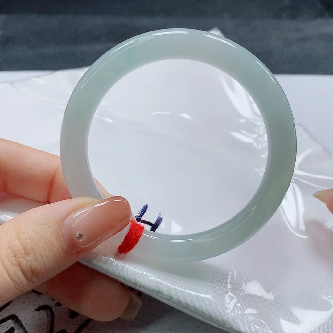 【闪购商品】未镶嵌手镯（圆镯）翡翠407号