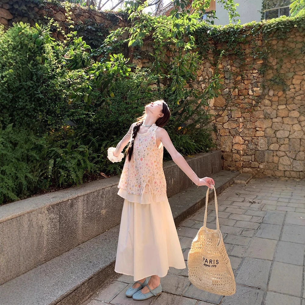 夏日小清新~韩简约色彩斑斓花朵时尚套装上衣+裙子