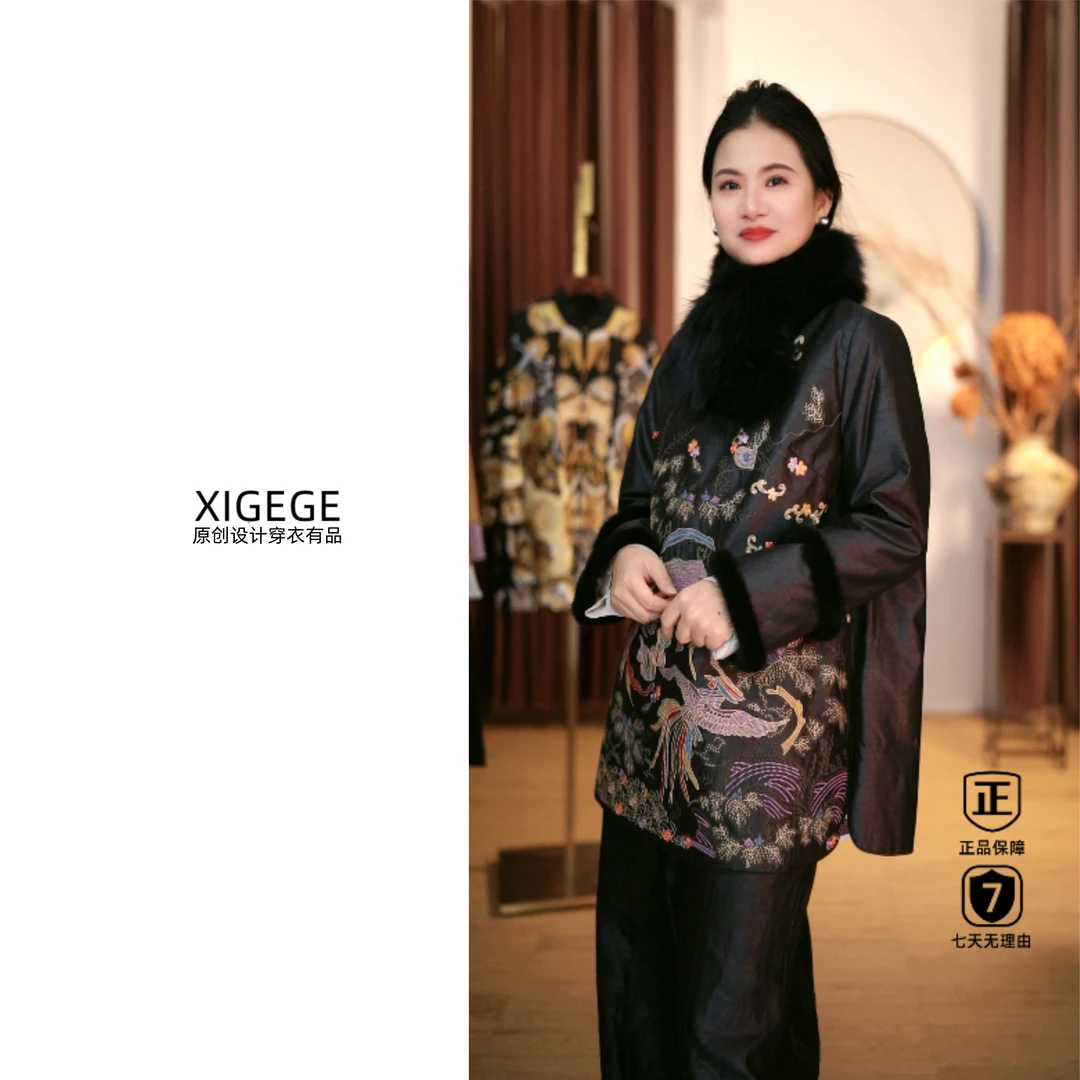 XIGEGE【24490030】狐狸皮毛桑蚕丝刺绣棉服