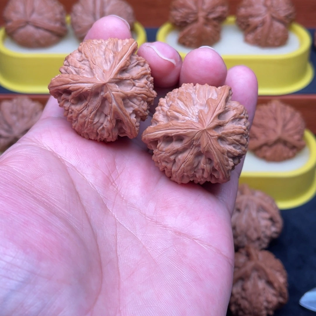 Ｖ***ｉ核桃手串/手链玉龙粗筋