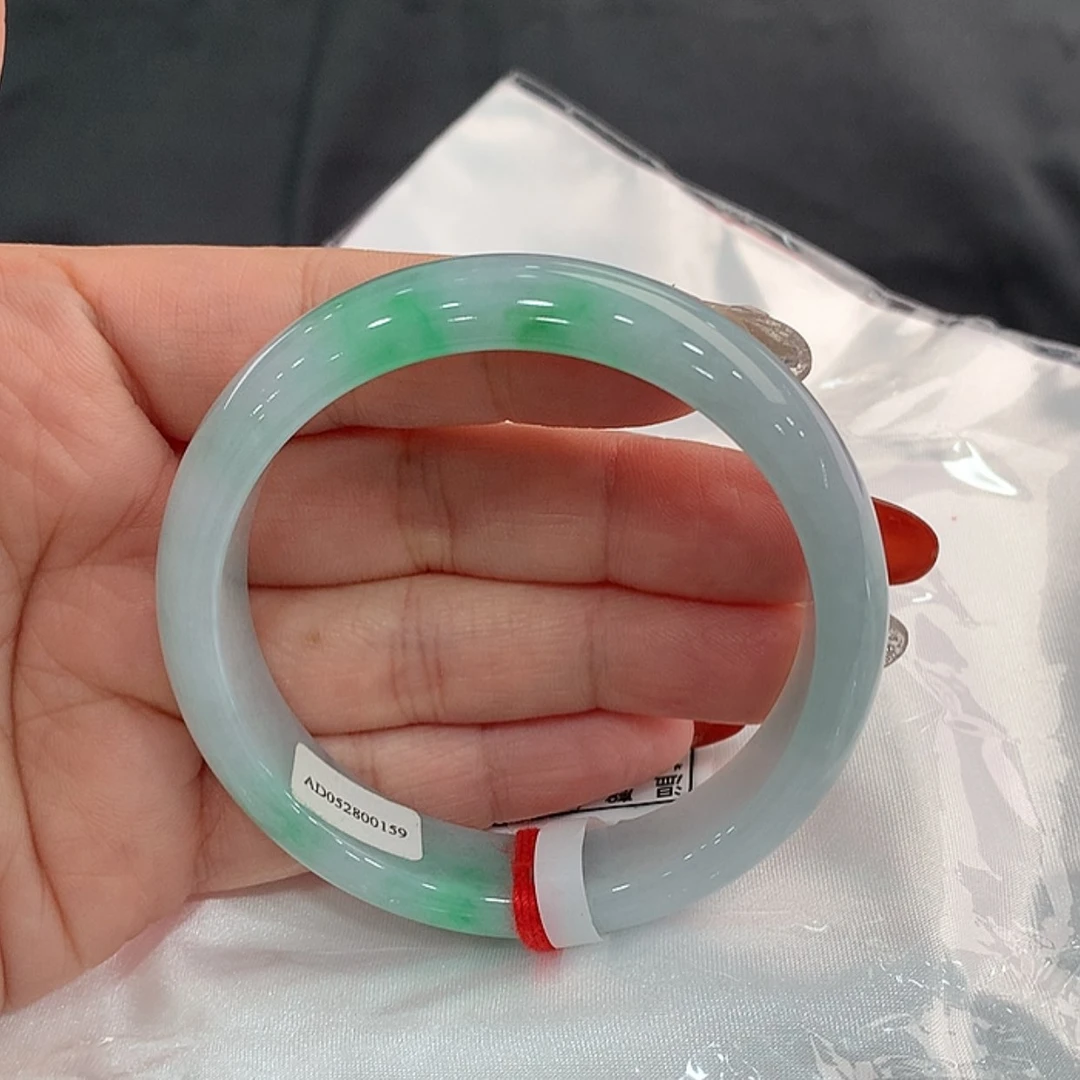 【闪购商品】翡翠手镯未镶嵌54.7，54/55