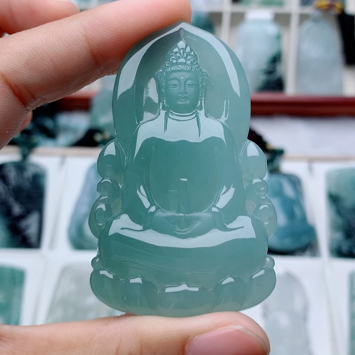 夕***昏翡翠未镶嵌颈饰素衣