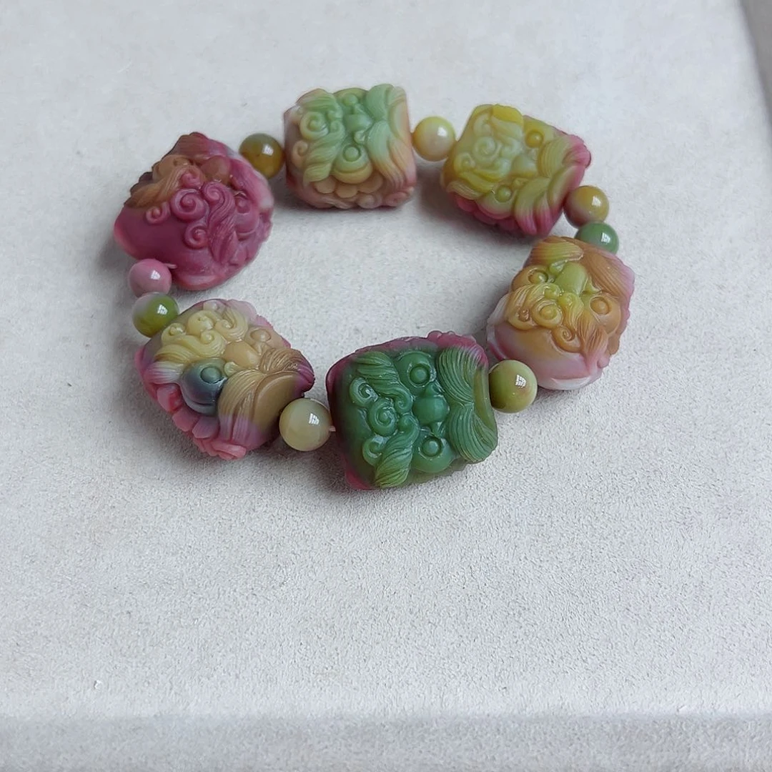 未镶嵌定制石英质玉（盐源）盐源P***X