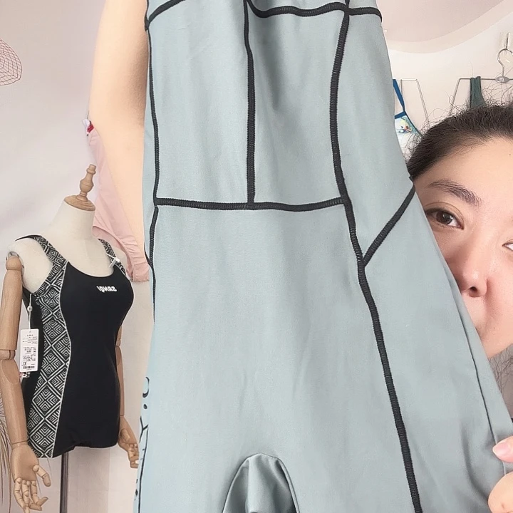 锦涤三奇浅墨绿色M一件