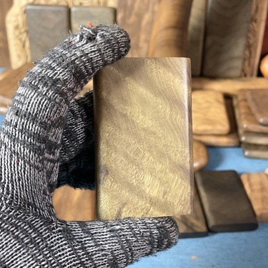 【闪购商品】她****金丝楠阴沉木无事牌