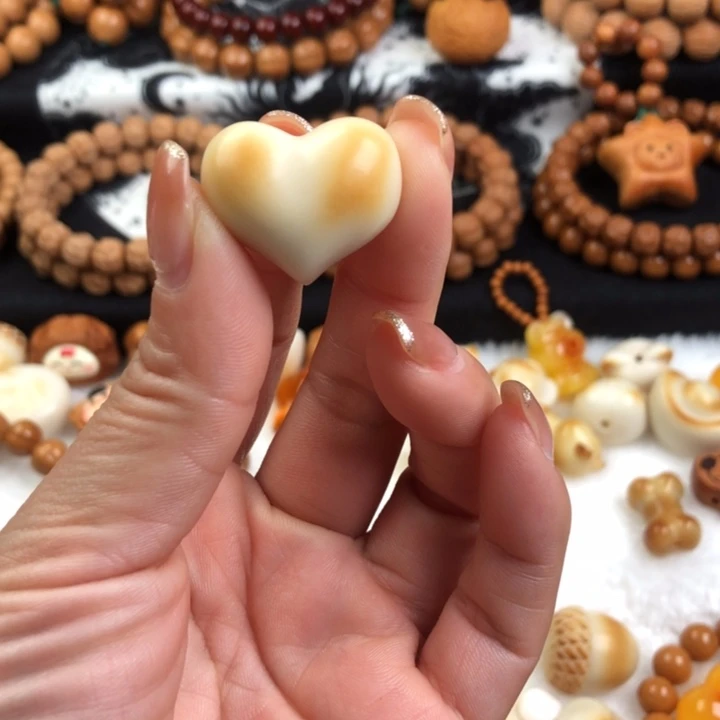 手串/手链核桃黄*球配饰