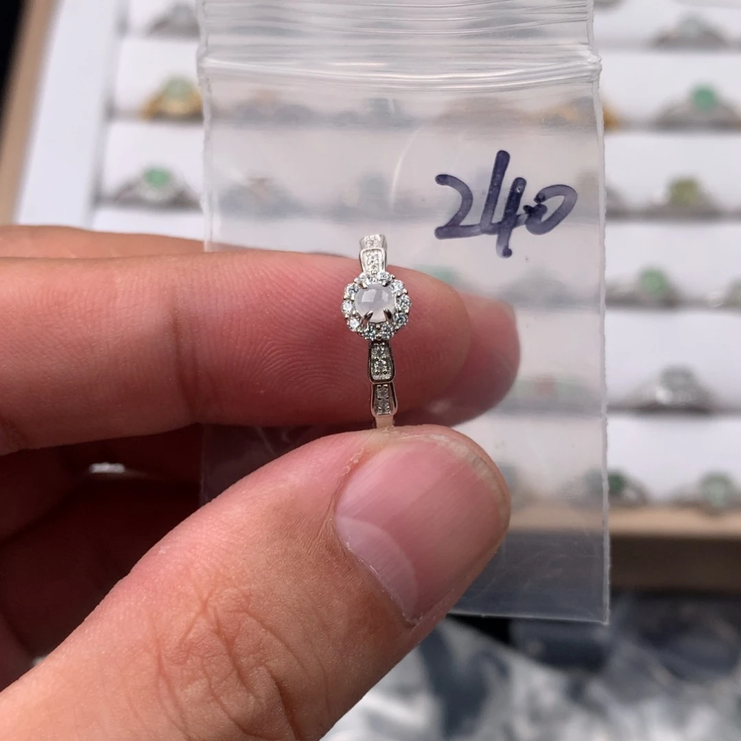 翡翠未镶嵌戒指240