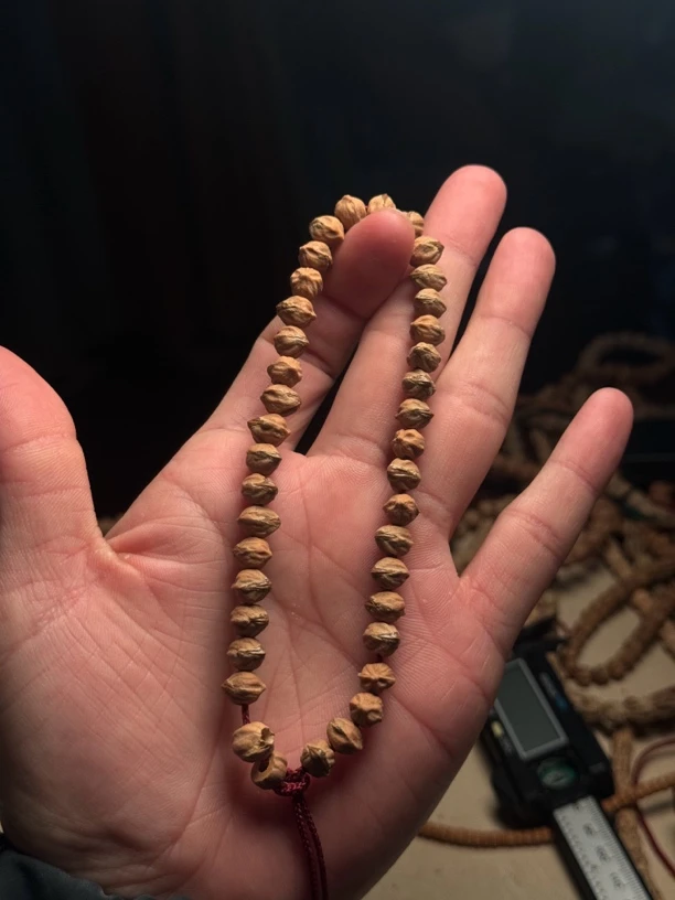 热振柏香籽红芽横打原桩手持