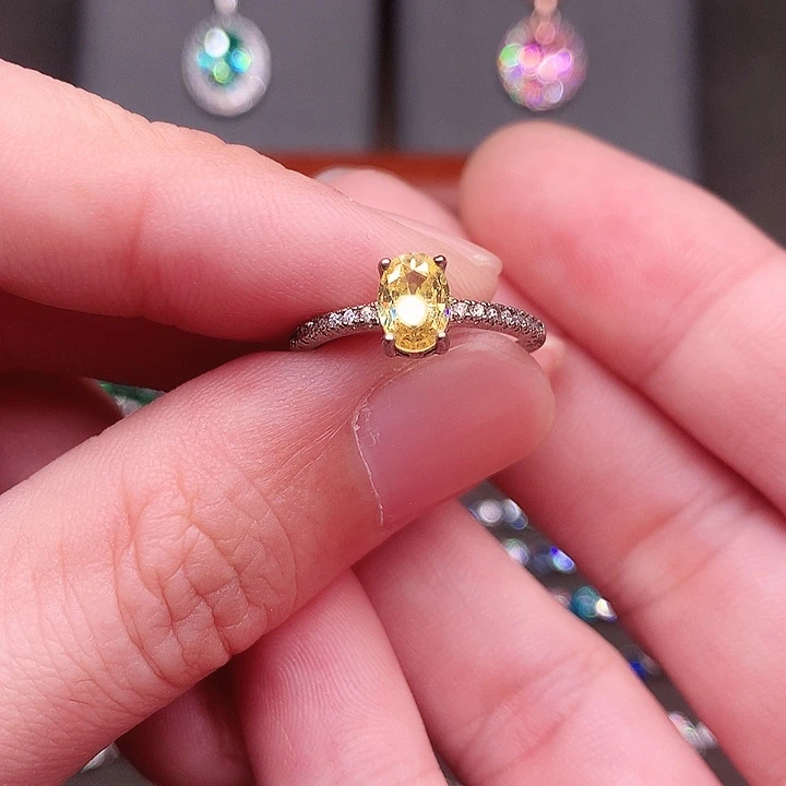 彩色蓝宝石戒指银S925镶嵌