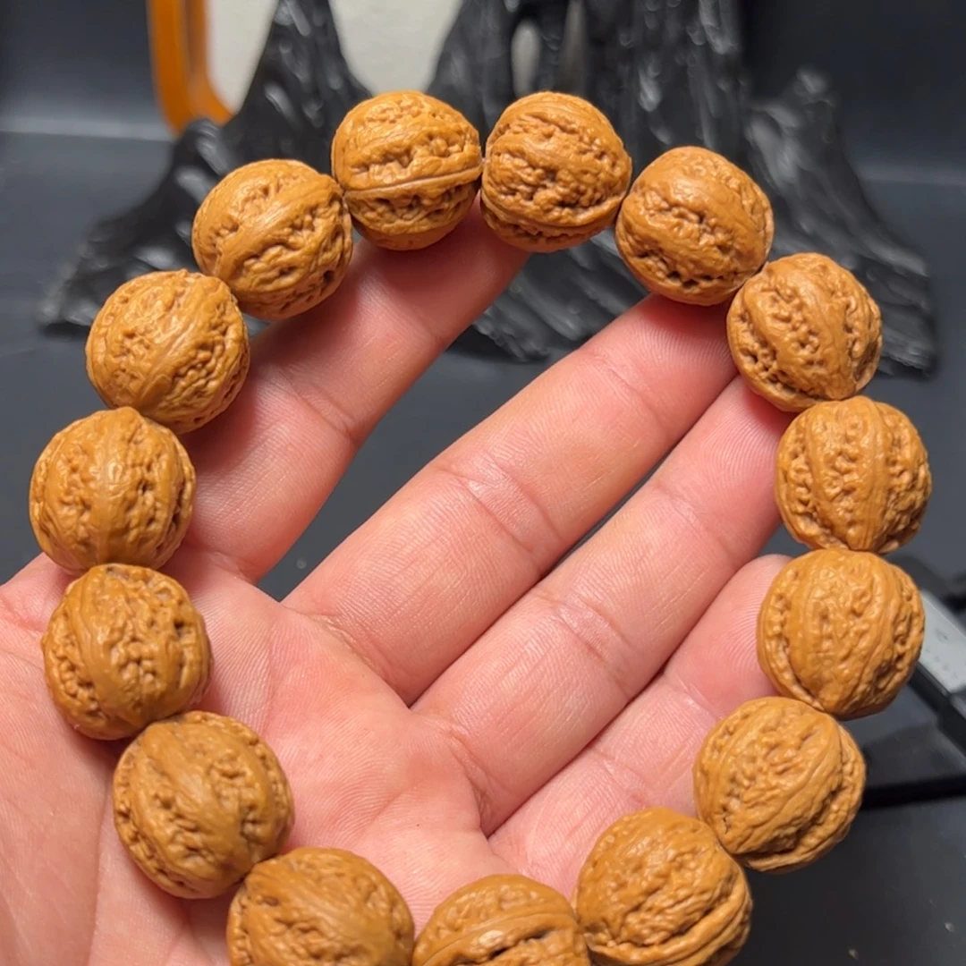 文玩核桃手串尺寸边高19肚20