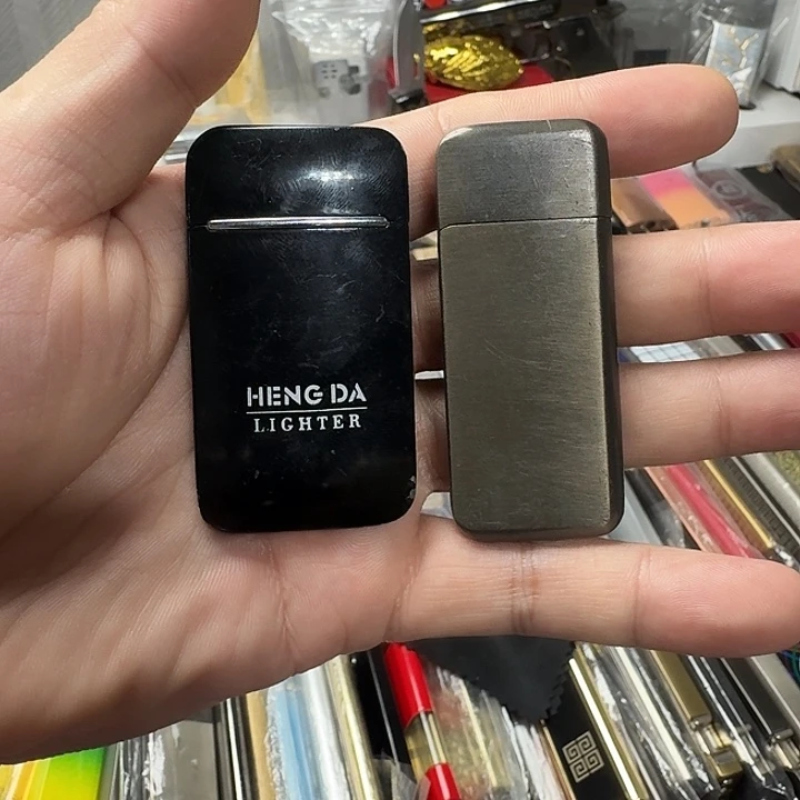 苏***苏一个明火加一个防风充气打火机