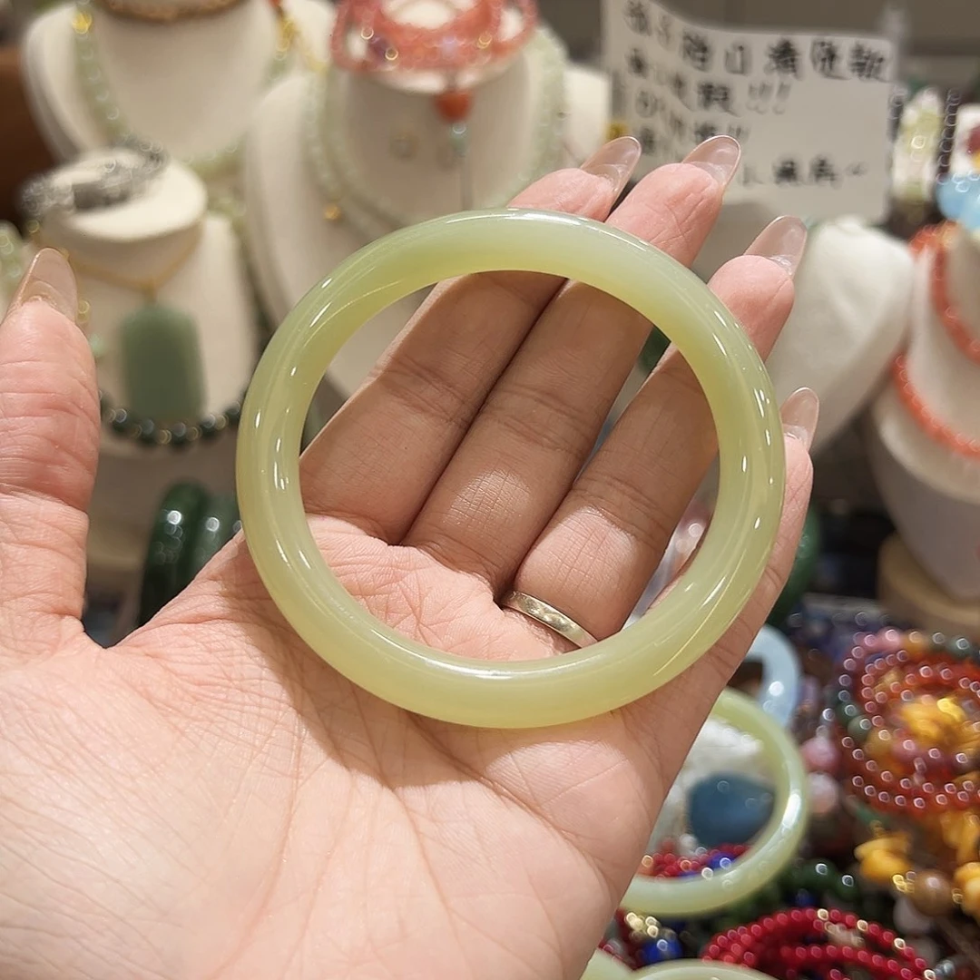 未镶嵌手镯和田玉p****7