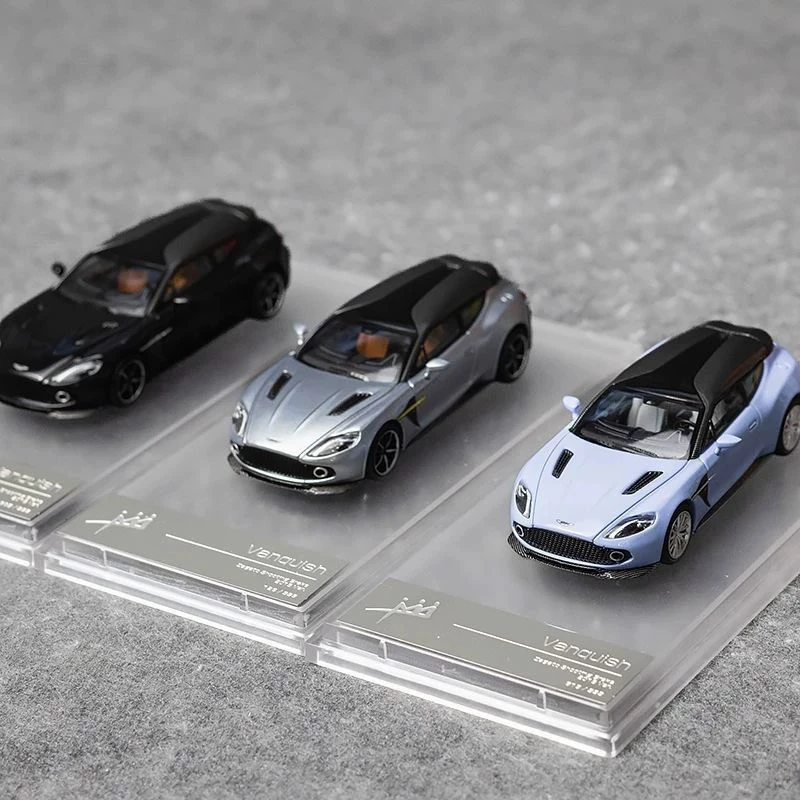 KM 1:64 阿斯顿马丁 猎装版 Vanquish Zagato 车内摆件 汽车模型