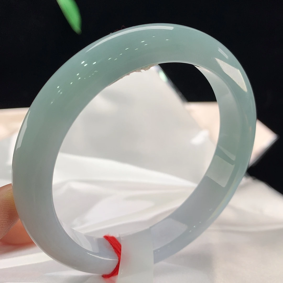 翡翠未镶嵌手镯0233