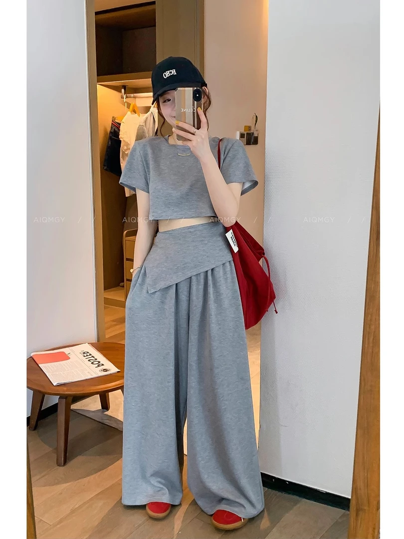 纯欲风微胖简约通勤拼接新款短款T恤上衣设计感慵懒阔腿裤两件套