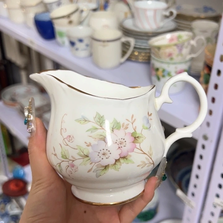 盖碗瓷器直播放漏中