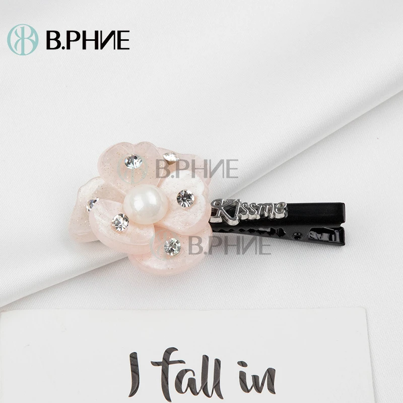 B.【贝菲】法式一字夹复古边夹粉色花朵