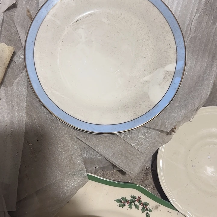 c***c皇家道尔顿8寸盘子一个