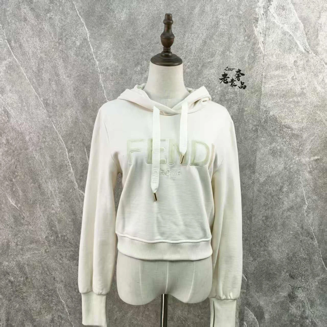 99新 FENDI/芬迪 海囤Q/芬迪/上衣/s码/ze117559