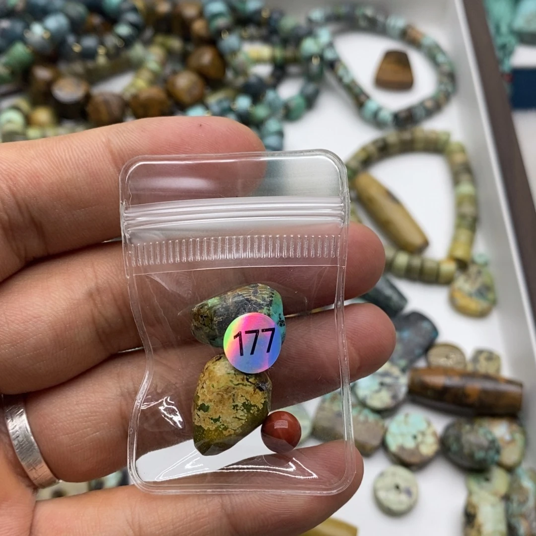 爱***玩南红玛瑙未镶嵌挂件