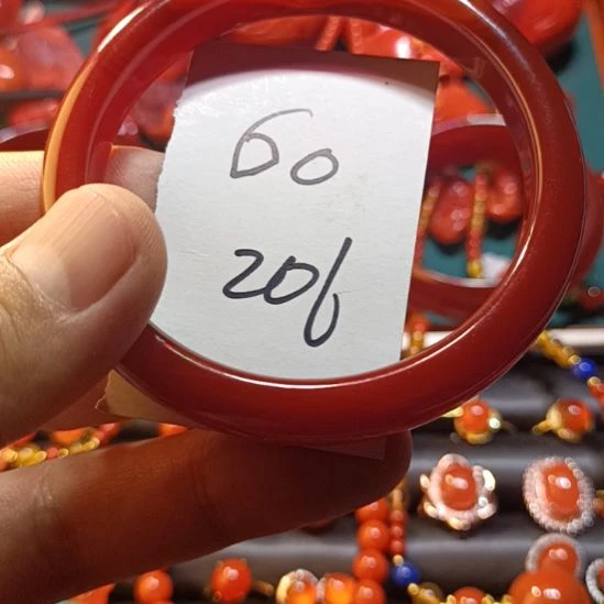 玛瑙/玉髓手镯未镶嵌