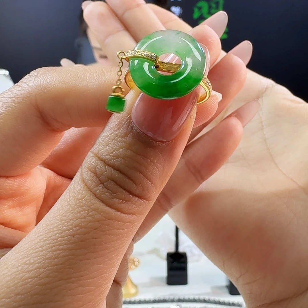 翡翠戒指18K金镶嵌妙****活18k镶嵌