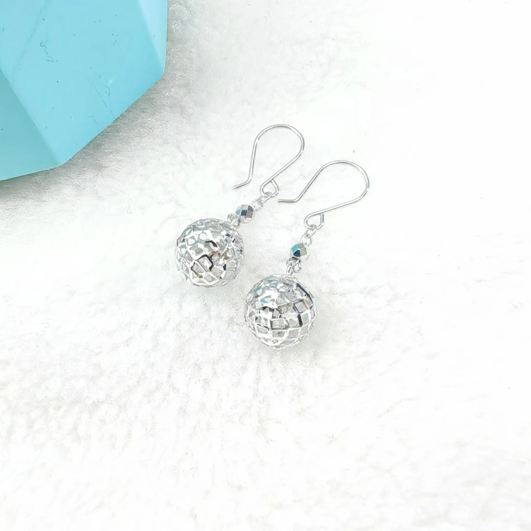 PT950铂金耳饰 切割面绣球铂金耳钩 约3.3cm