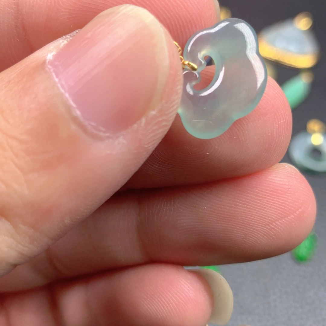【闪购商品】翡翠18K金镶嵌颈饰翡翠