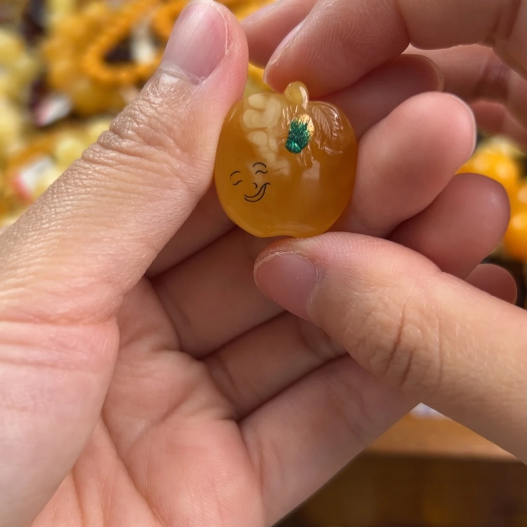 琥珀未镶嵌珠宝奇石