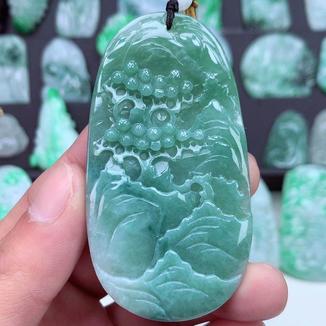 翡翠颈饰未镶嵌翡翠吊坠