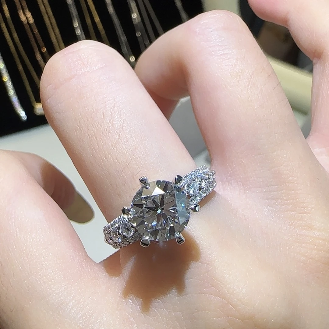 铂Pt950镶嵌实验室培育钻石满镶六爪2卡