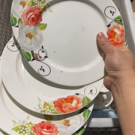 库存陶瓷瑕疵不影响使用8寸评判