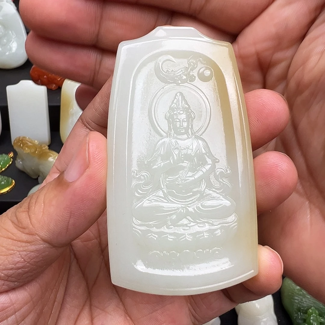 和田玉未镶嵌颈饰