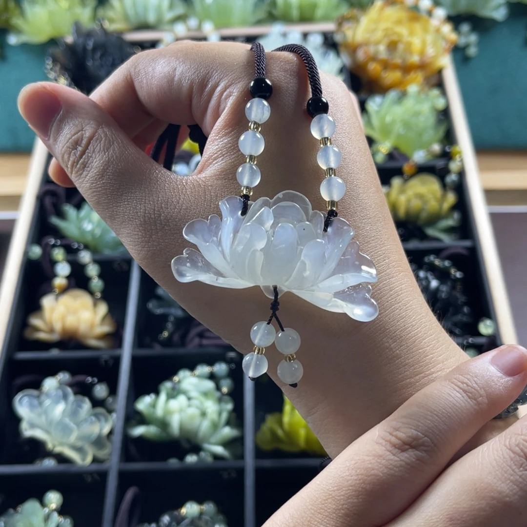 合金蛇纹石玉颈饰