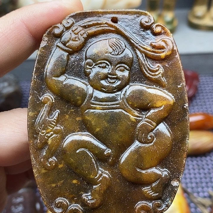 未镶嵌蛇纹石玉颈饰