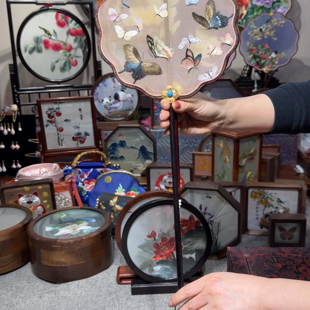 给****织绣纯手工制作苏绣
