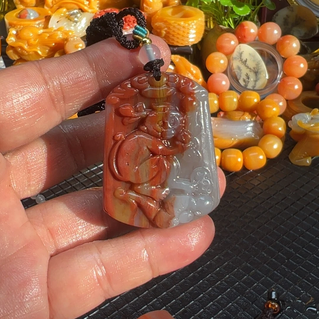 石英质玉未镶嵌颈饰