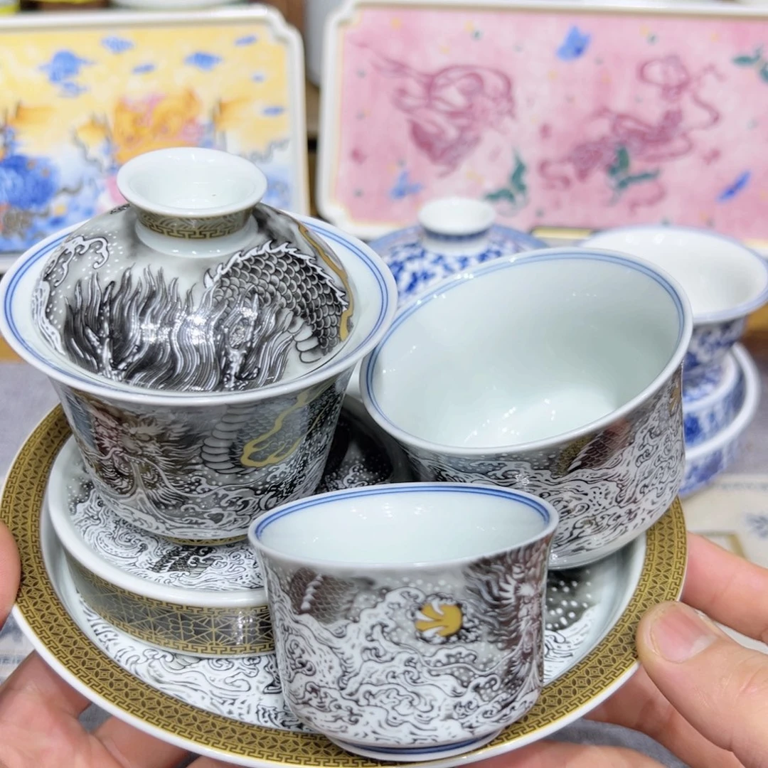 景德镇瓷器研究中心主任