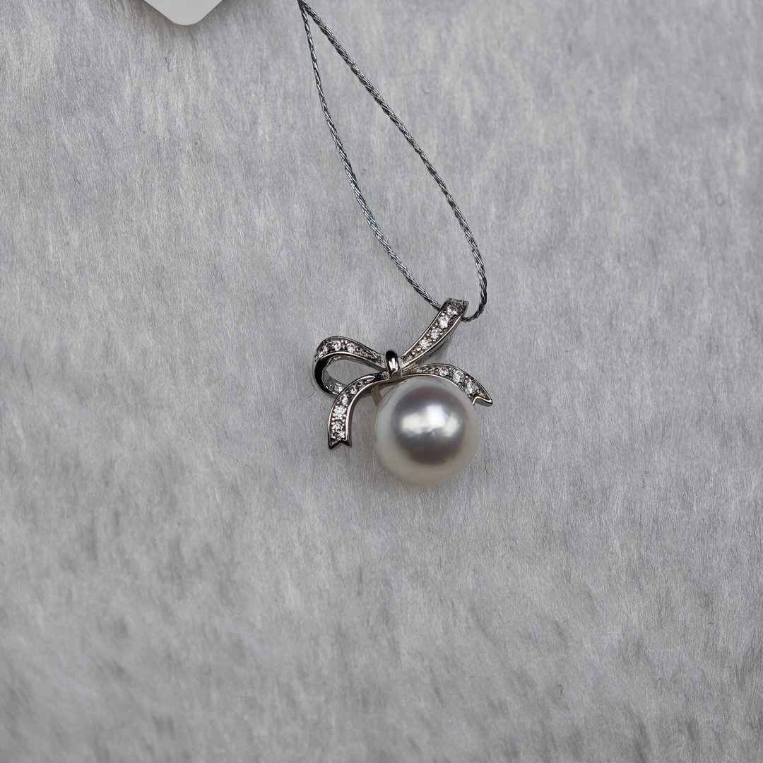 9.4mm正圆海水澳白珍珠蝴蝶结吊坠冷白光微瑕时尚百搭新春礼物