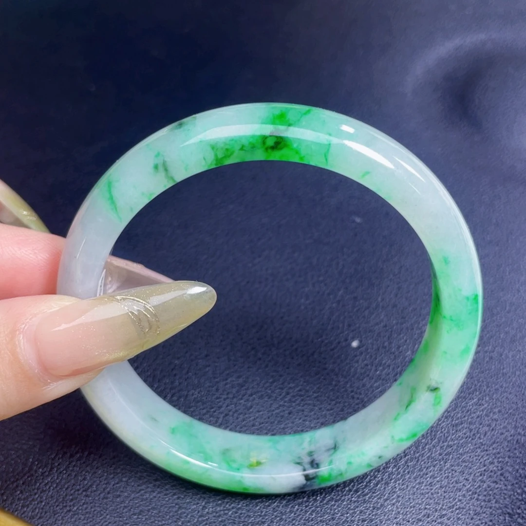 翡翠未镶嵌手镯57圈有纹拍下不退换