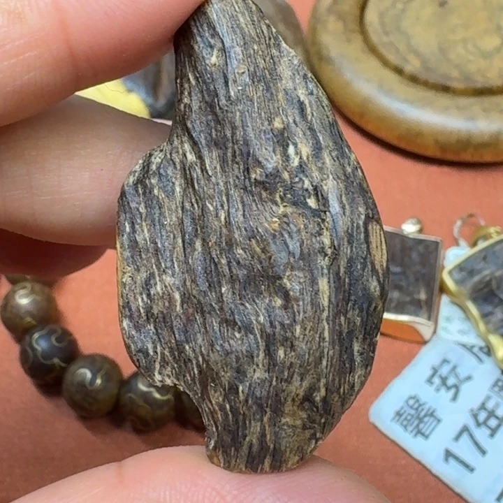 大叶紫檀(黑酸枝木类)