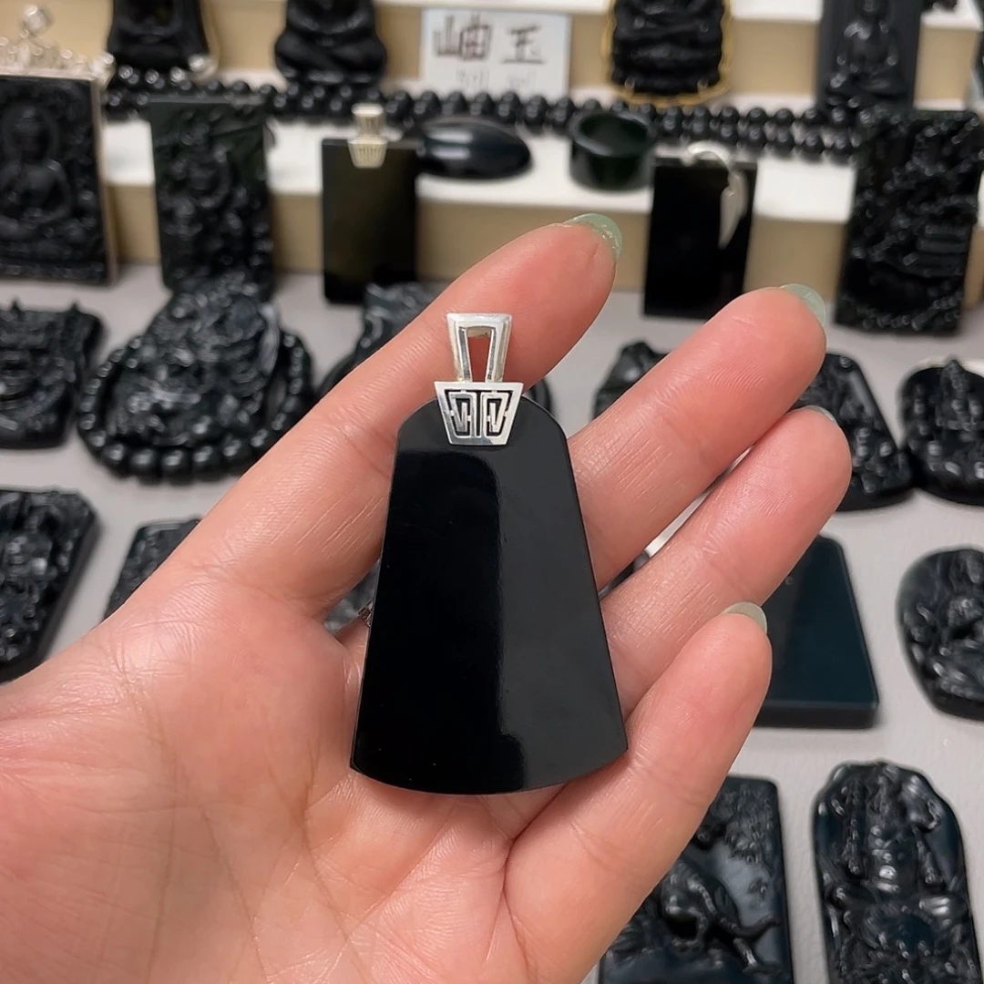 任***行蛇纹石玉银S925镶嵌吊坠