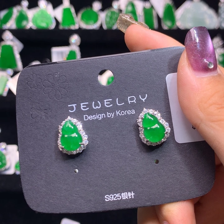 【闪购商品】颈饰银S925镶嵌翡翠天然翡翠