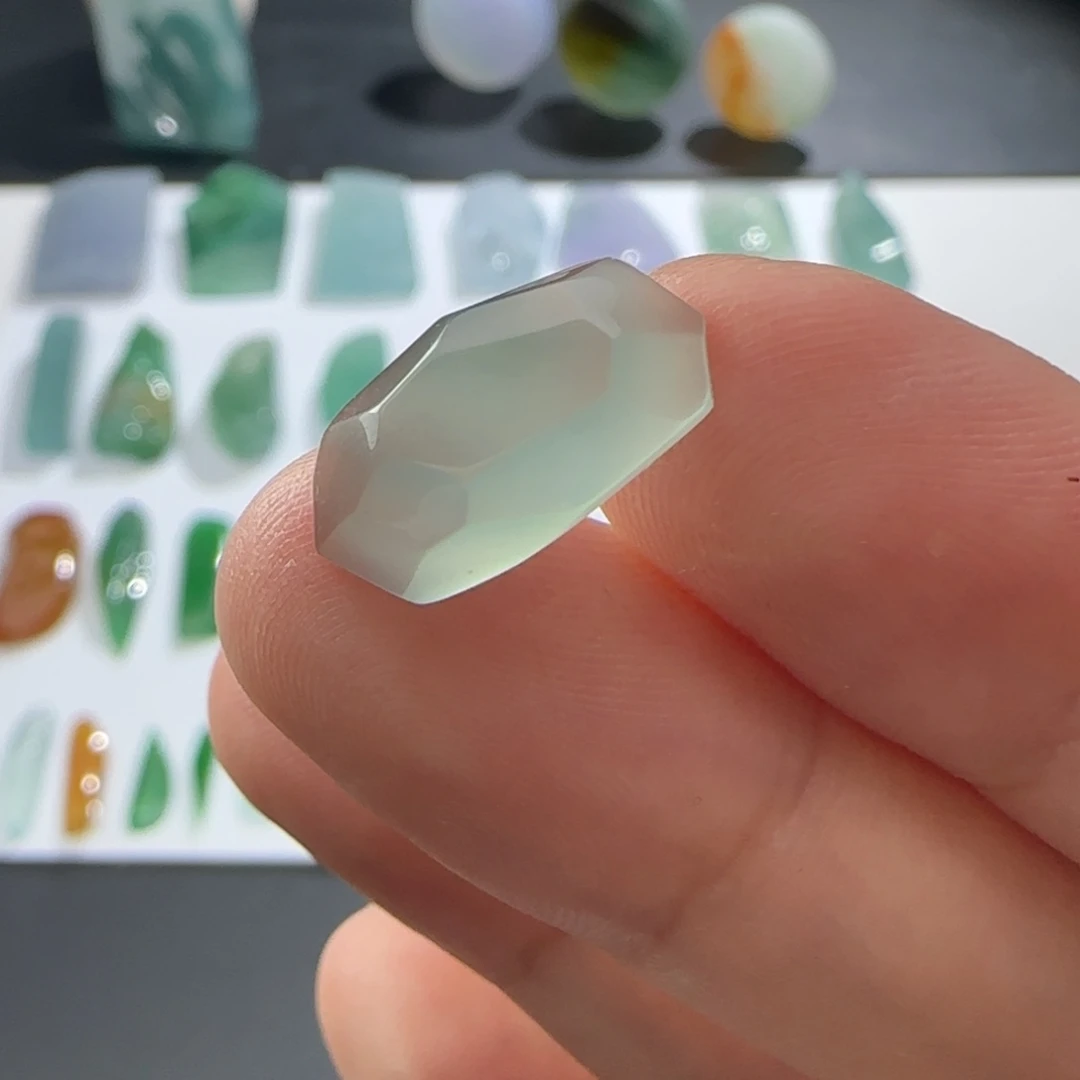 定制翡翠未镶嵌材料