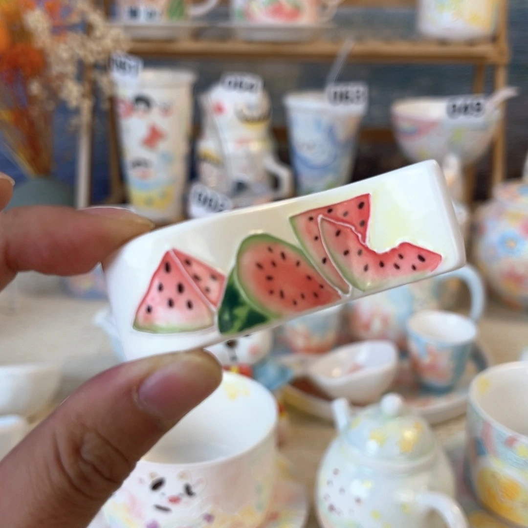 景德镇手绘陶瓷杯子