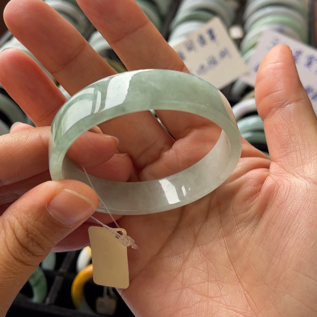 翡翠未镶嵌手镯手镯