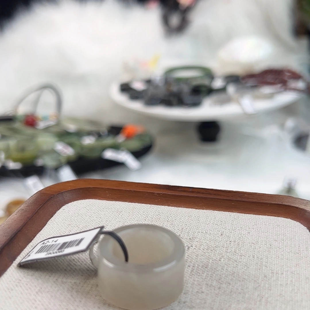 和田玉未镶嵌戒指16浅烟紫偏灰调直切n57